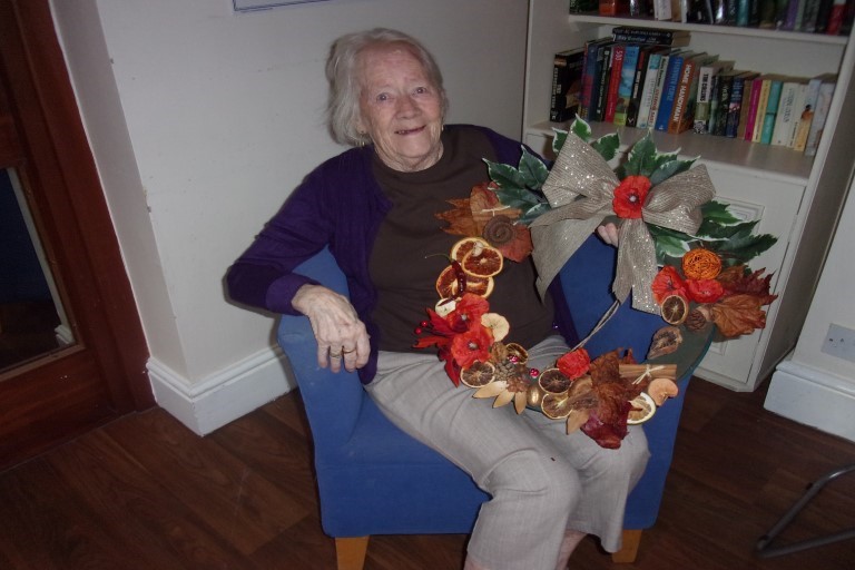 A resident with their wreath.