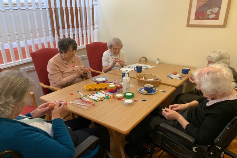 Decorating Eggs 