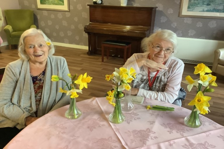 flower arranging 