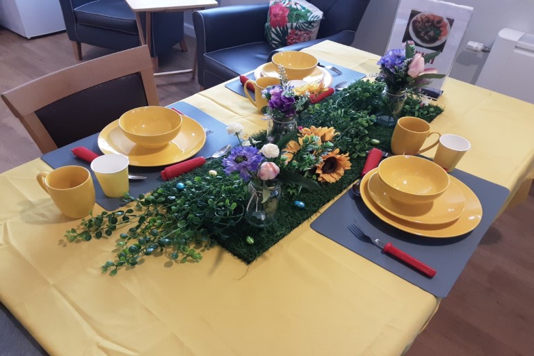 easter table 