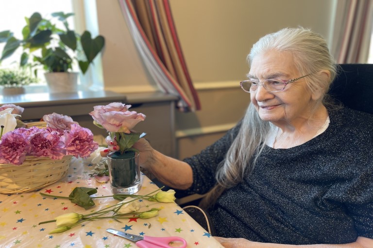 flower arranging 