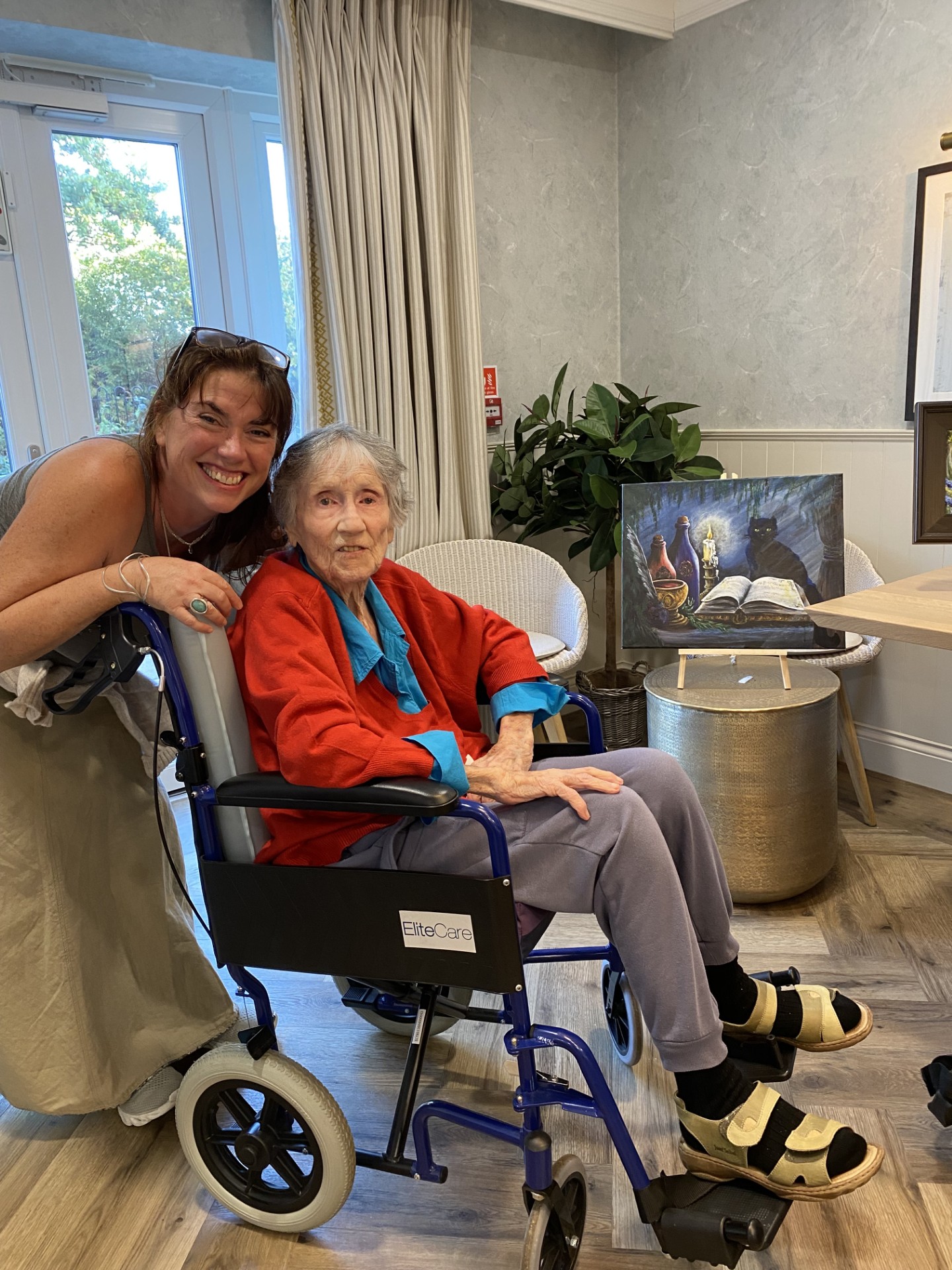 Claremont Manor Celebrates International Artists Day with Resident Art Exhibition in Dawlish