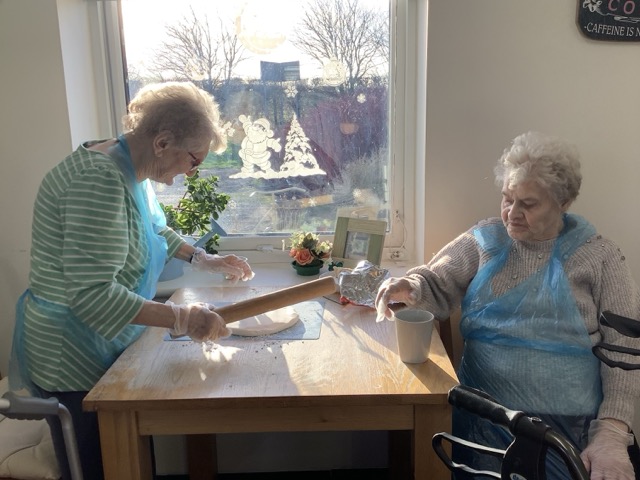 Christmas Cake from seasoned Field View experts.