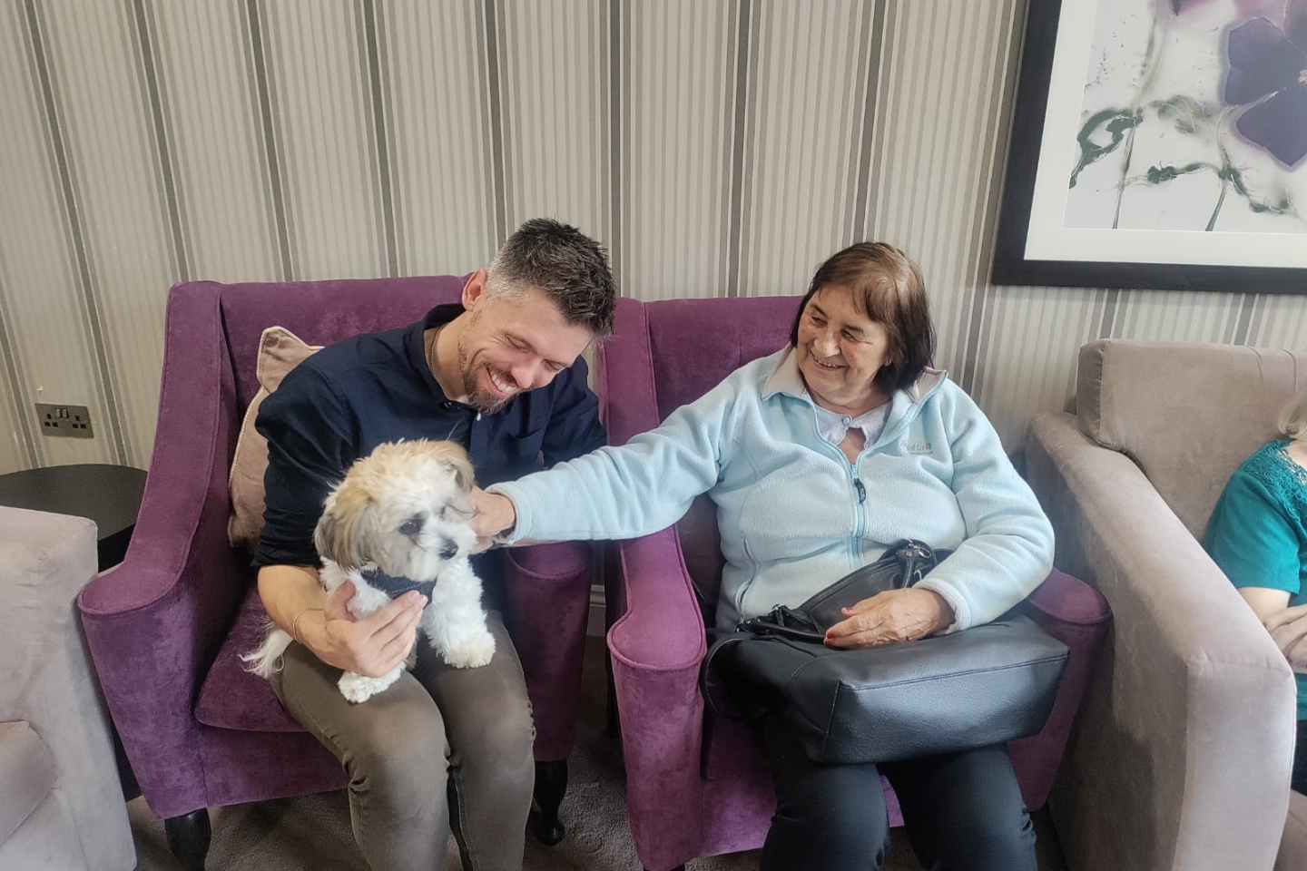 Pet therapy at Kingsbury court 