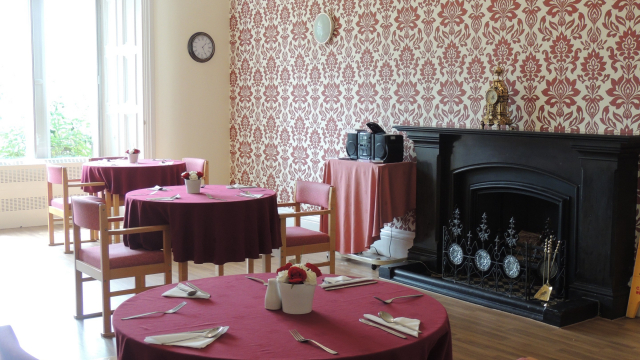 Thorntree Mews dining area 