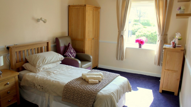 Earsdon Grange bedroom with window 