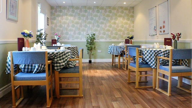 Garden Hill dining room