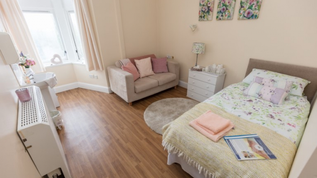 Thorntree Mews bedroom