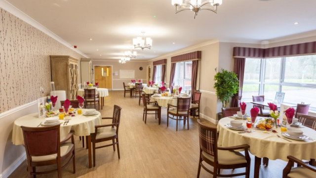 Monread Lodge dining room