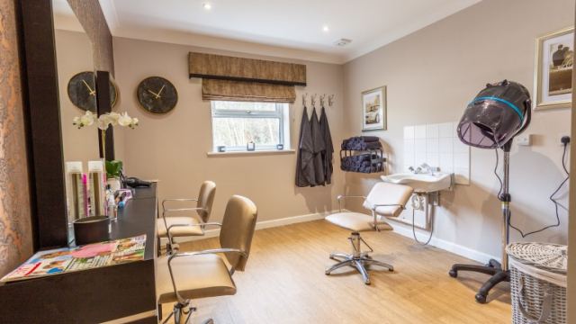Monread Lodge salon
