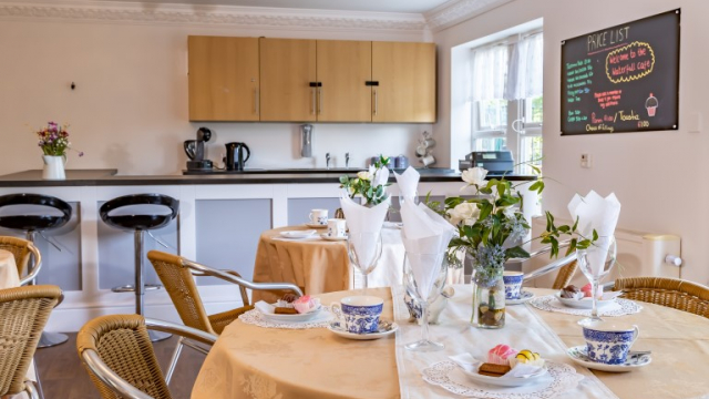 Water Royd dining area 