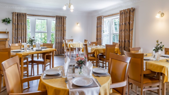 Water Royd dining area 