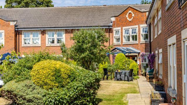 Water Royd garden with outdoor seating 