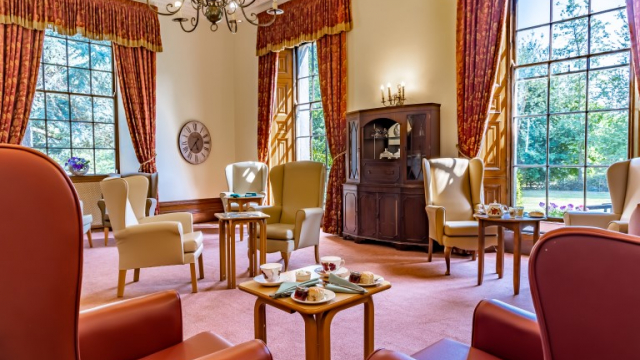 Gateford Hill lounge