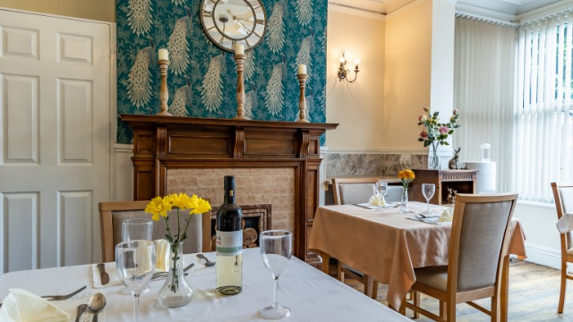 The Hawthorns dining room
