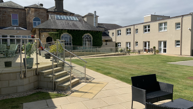 Creggan Bahn Court garden and outdoor seating 
