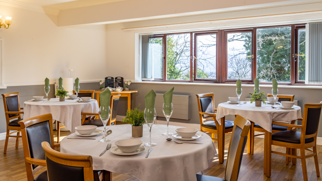 Corinthian dining area