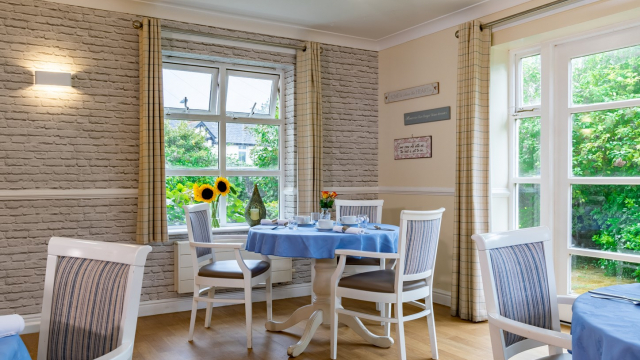Kings court dining area 