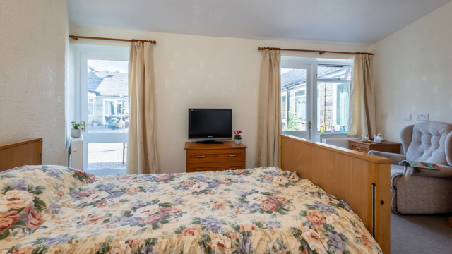 Ashfield Court ground floor bedroom