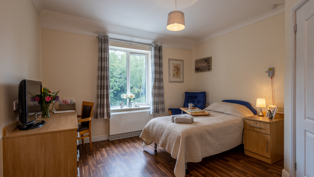 Carmel Lodge bedroom