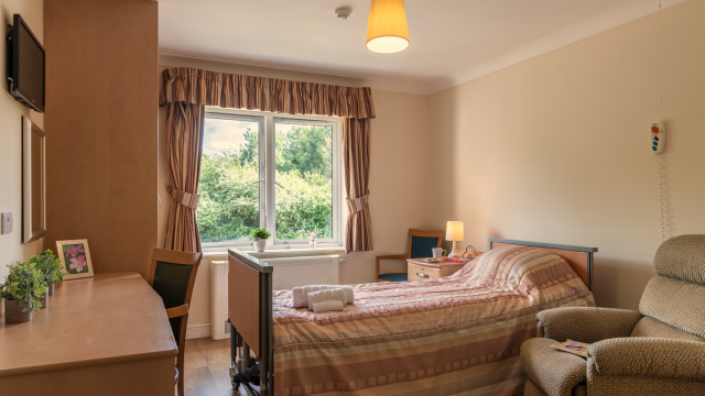 Clarendon Court bedroom