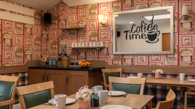 Clarendon Court dining area