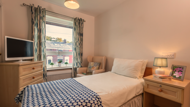 Acorn House bedroom
