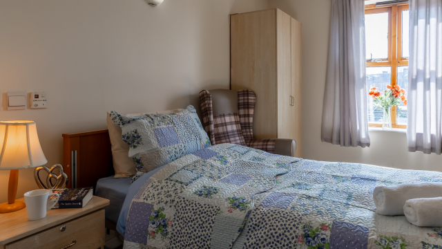 Eltandia Hall bedroom