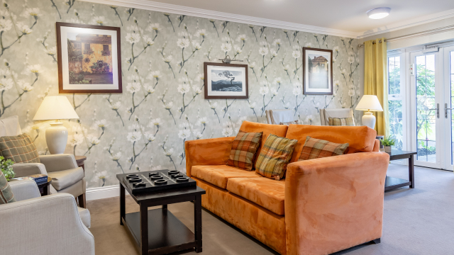 Kingsbury sofa area